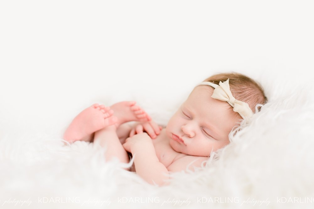 Newborn-Photography-Champaign-County-IL-Girl-pink-white-darling_1937.jpg
