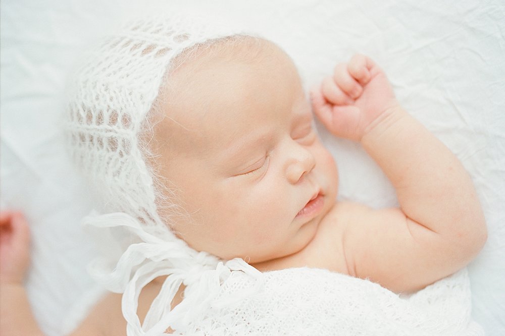 newborn-baby-family-photographer-champaign-county-illinois-film-photography_0003.jpg