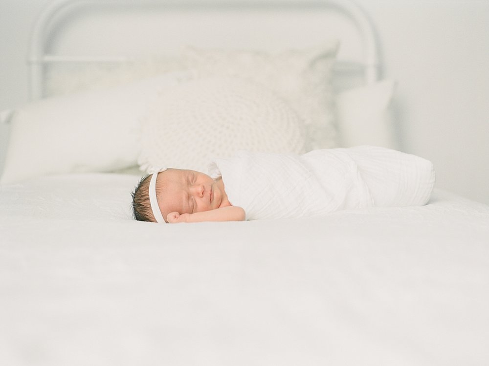 newborn-baby-family-photographer-champaign-county-illinois-film-photography_0005.jpg