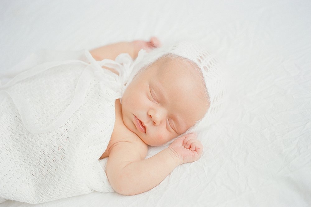 newborn-baby-family-photographer-champaign-county-illinois-film-photography_0011.jpg